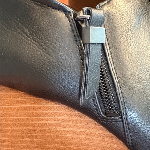 Dr. Scholl's Black and Brown Wedge Booties Size 9M - Picture 5 of 7